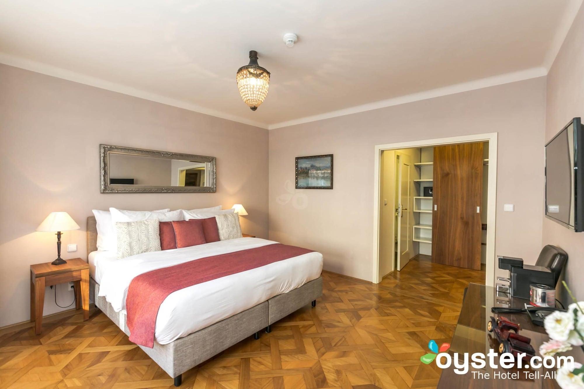 Hotel Golden Key Prague Castle Dış mekan fotoğraf