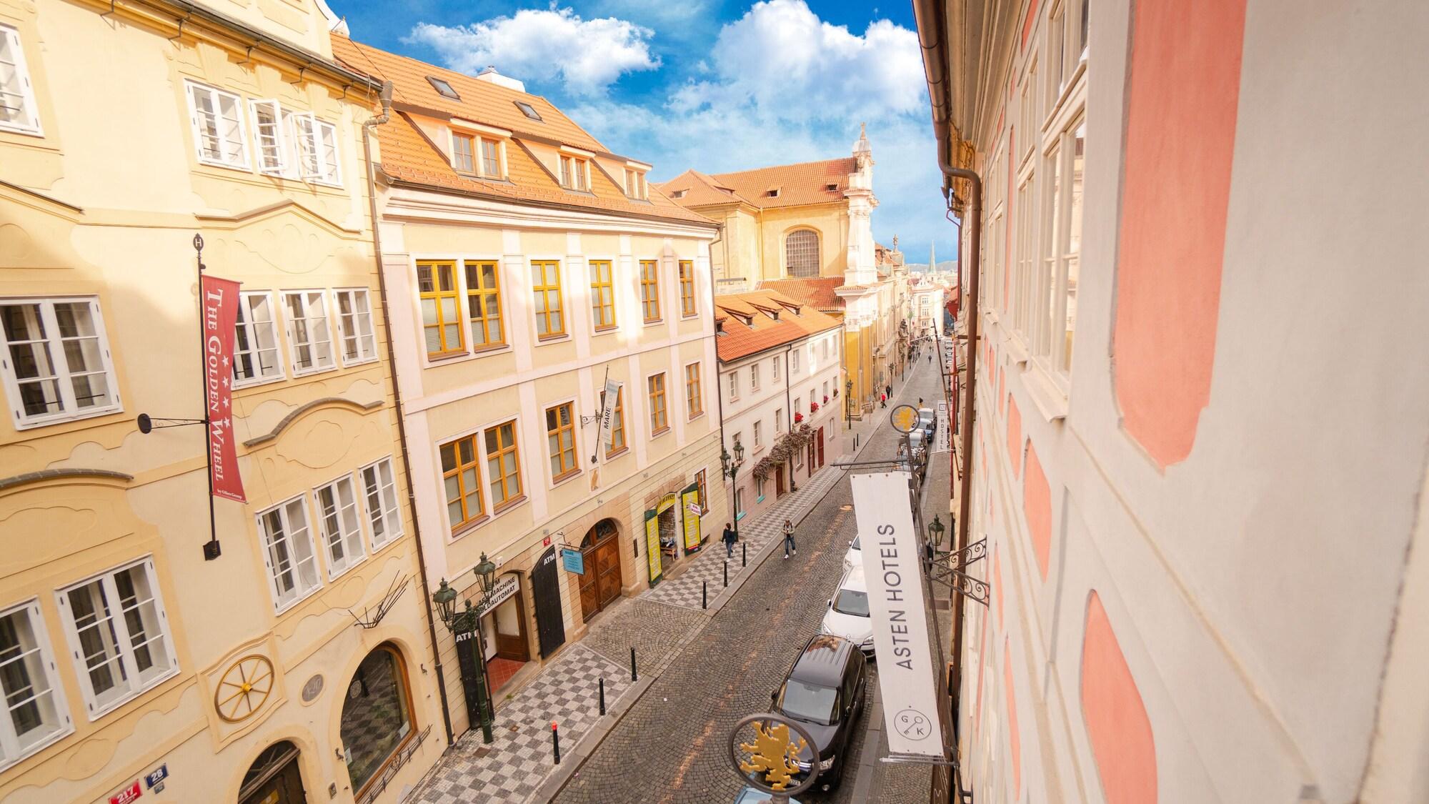 Hotel Golden Key Prague Castle Dış mekan fotoğraf