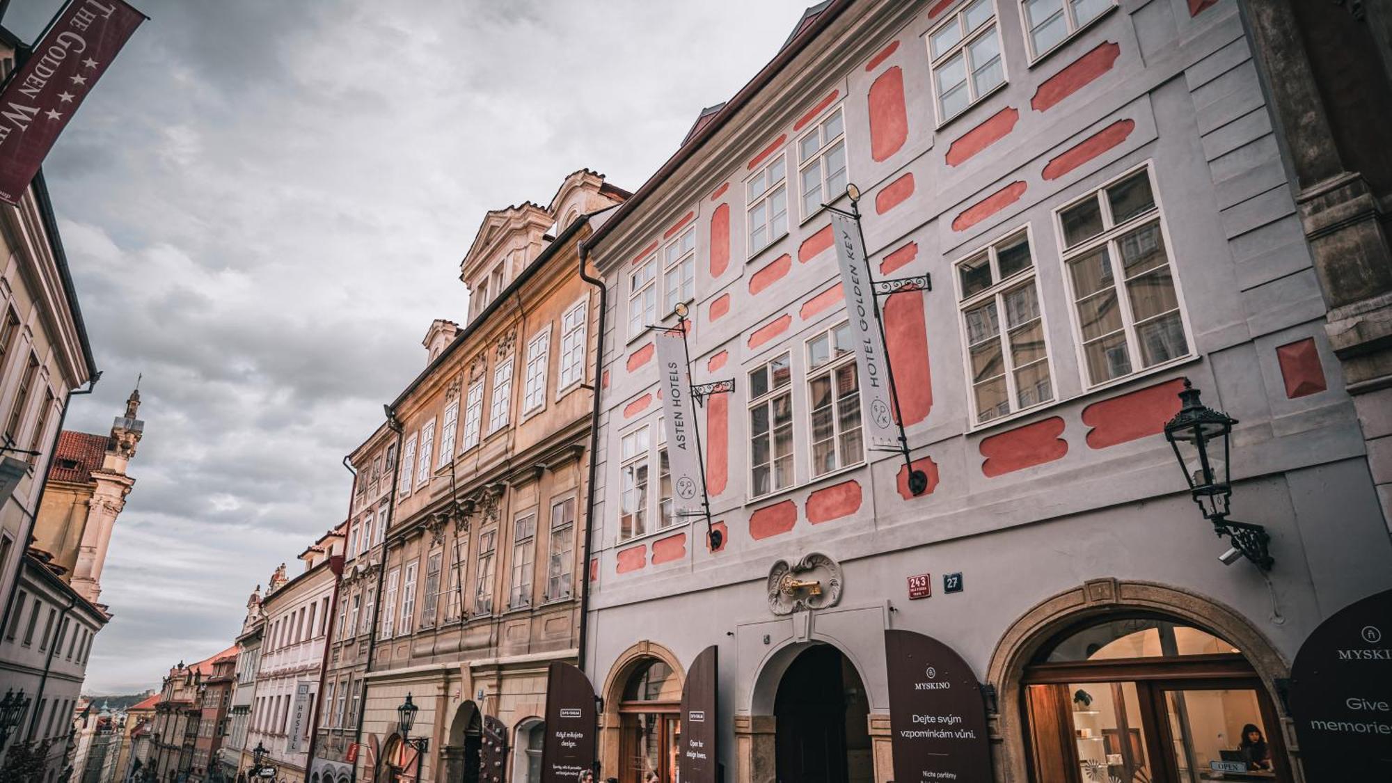 Hotel Golden Key Prague Castle Dış mekan fotoğraf