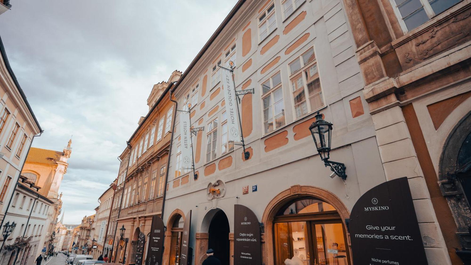 Hotel Golden Key Prague Castle Dış mekan fotoğraf