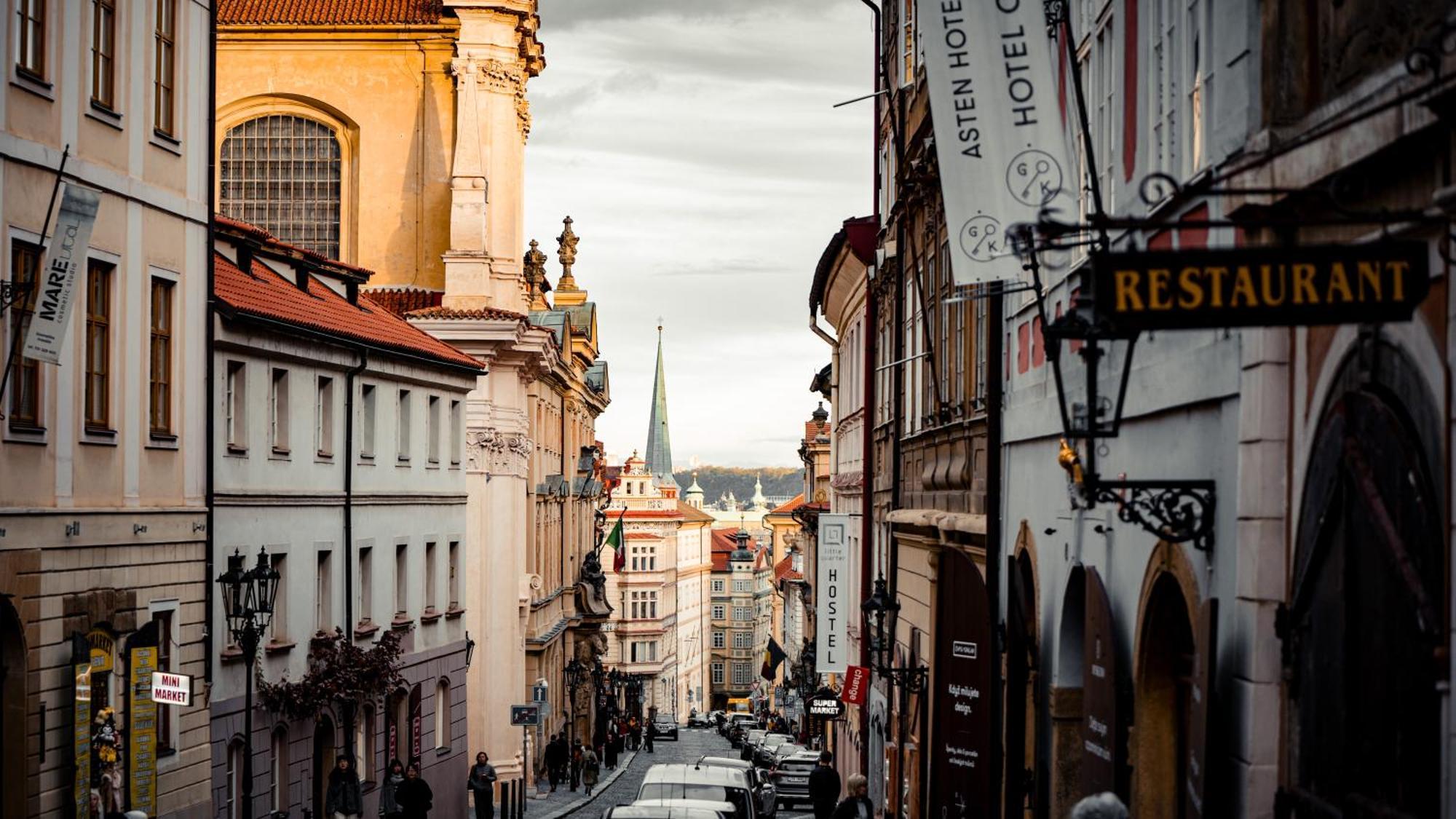 Hotel Golden Key Prague Castle Dış mekan fotoğraf