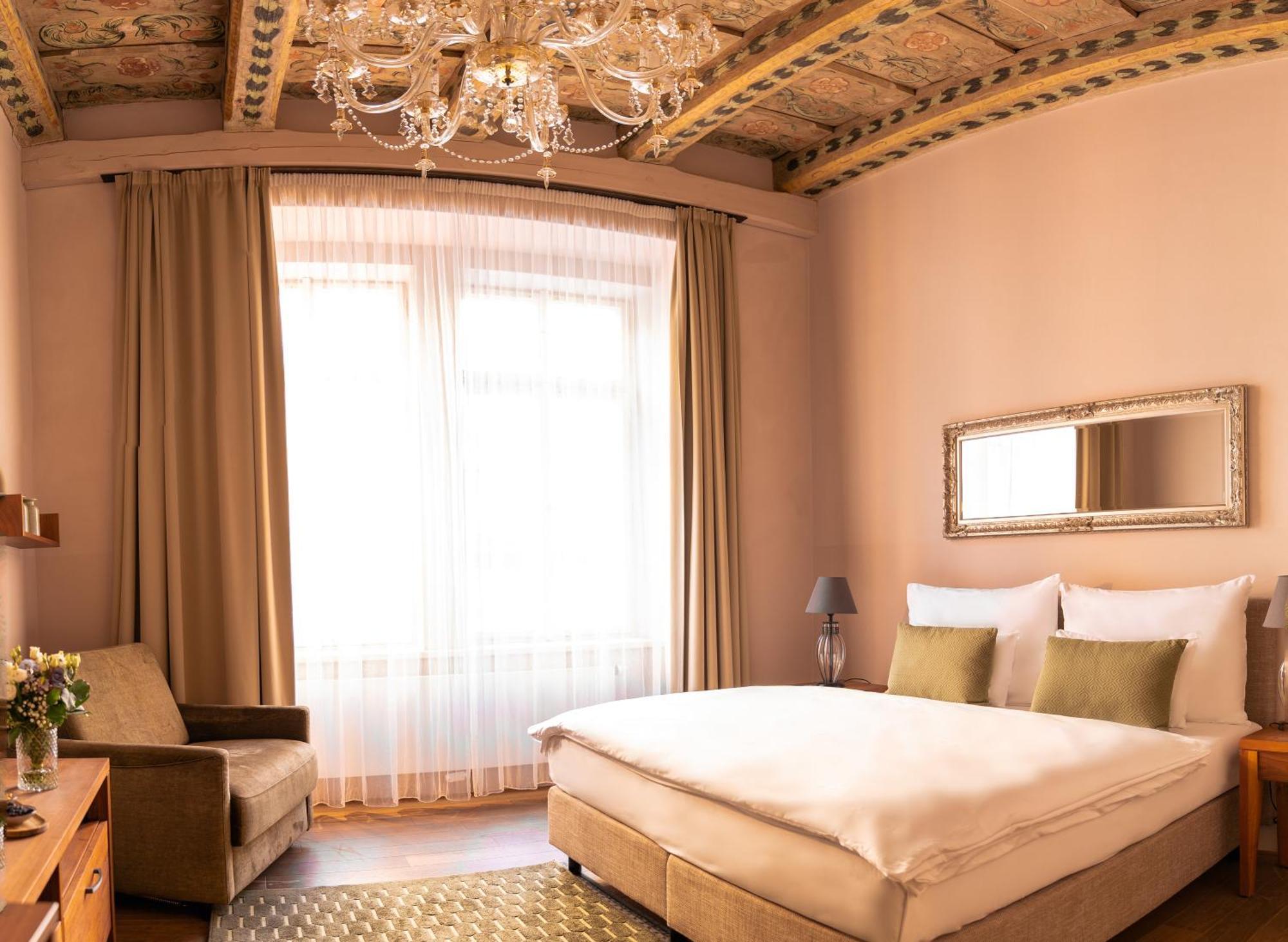 Hotel Golden Key Prague Castle Dış mekan fotoğraf
