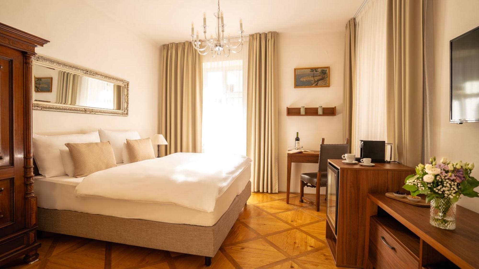 Hotel Golden Key Prague Castle Dış mekan fotoğraf
